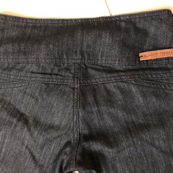 Very wide flare jeans - Picture 2 of 8